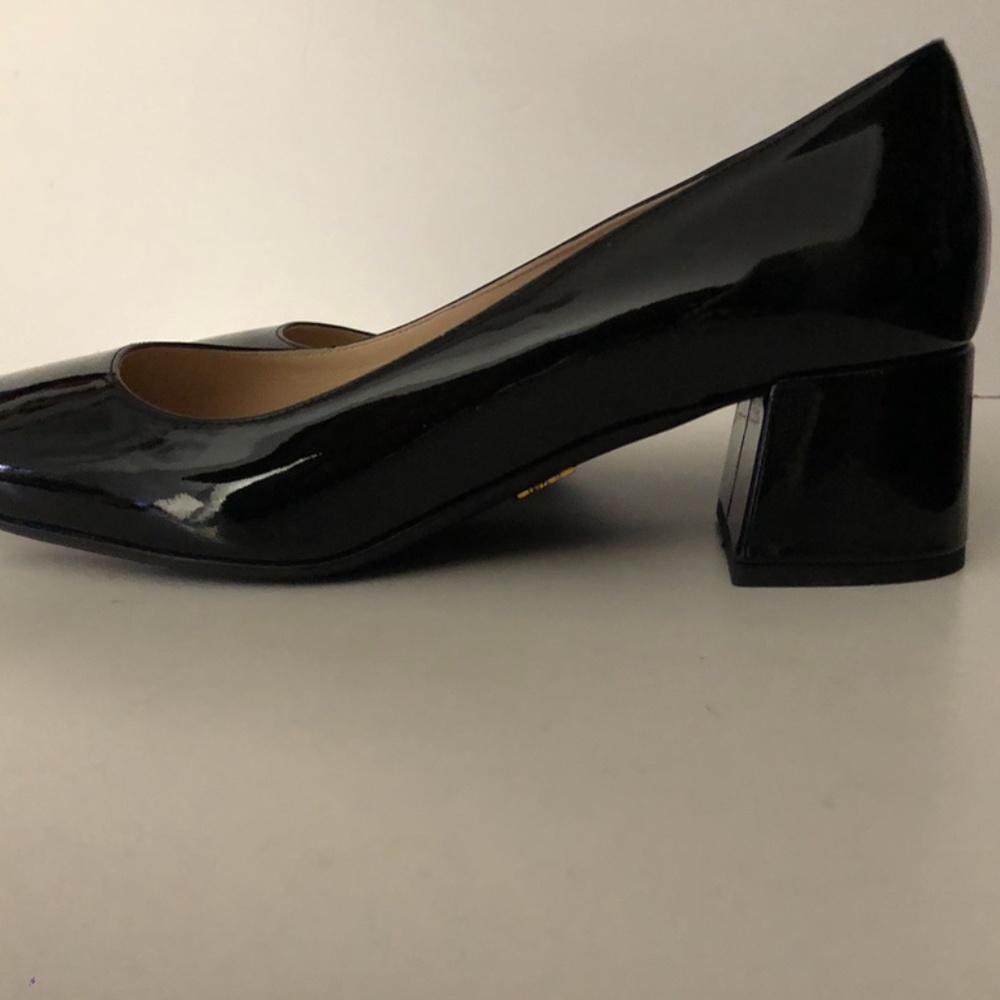 Prada  Black Patent Leather Heeled Pumps Shoes - Picture 12 of 15